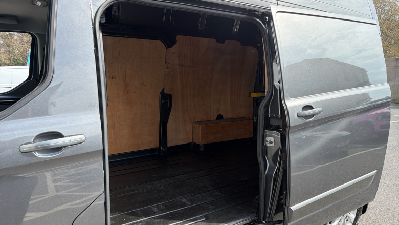 Ford Transit Custom 340 L2 Diesel Fwd 2.0 EcoBlue 170ps High Roof Limited Van Auto